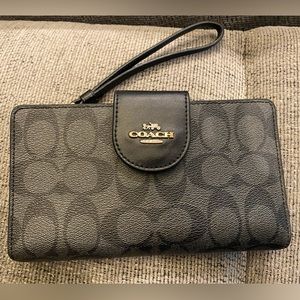 Coach wallet